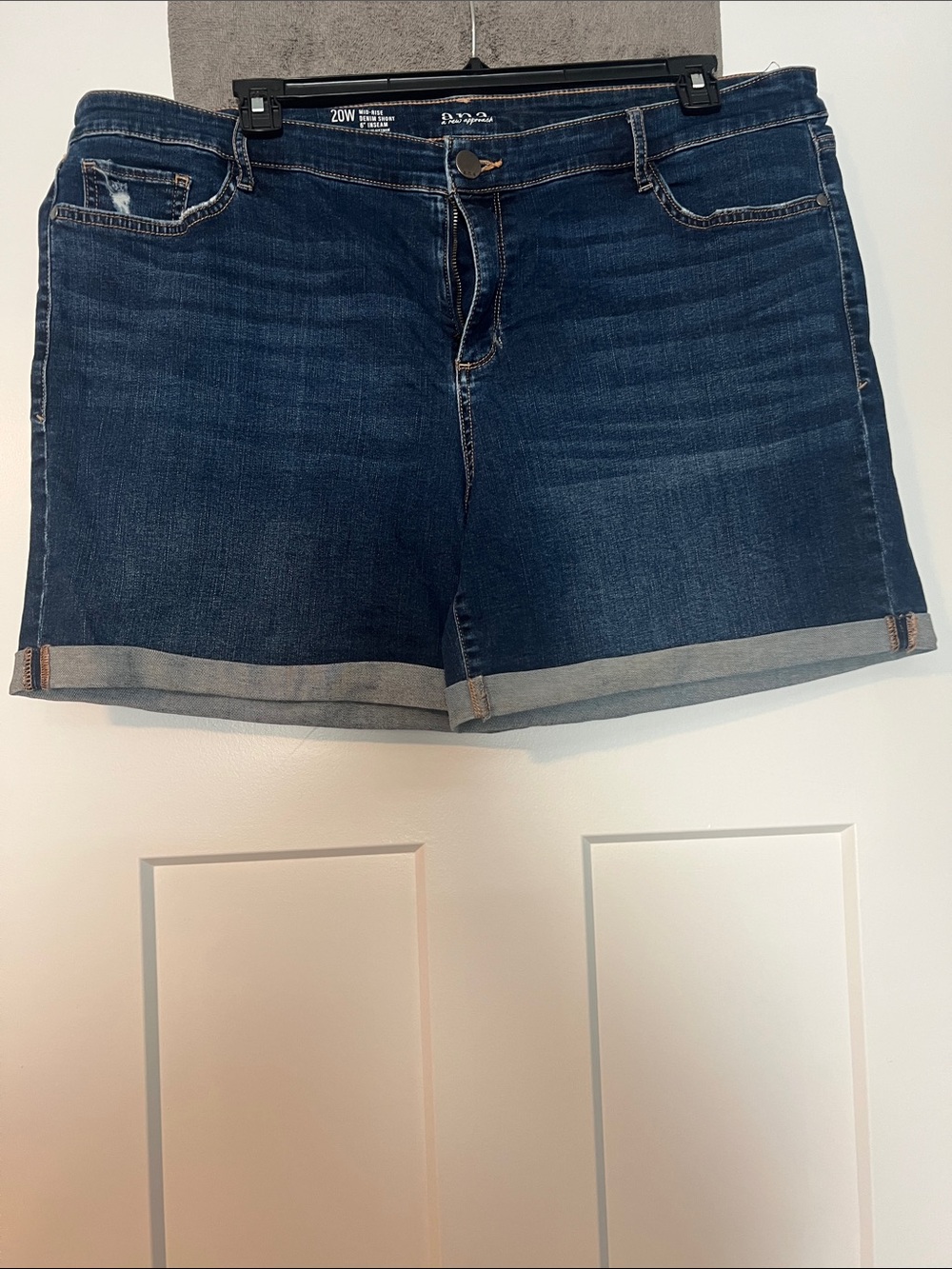 a.n.a Women's Dark Blue Cuffed Denim Shorts